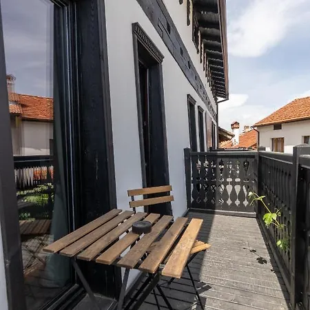 Bashtin Dom - Skabrin House Konukevi Bansko