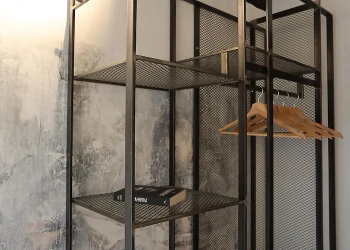 Gæstehus Bashtin Dom - Skabrin House